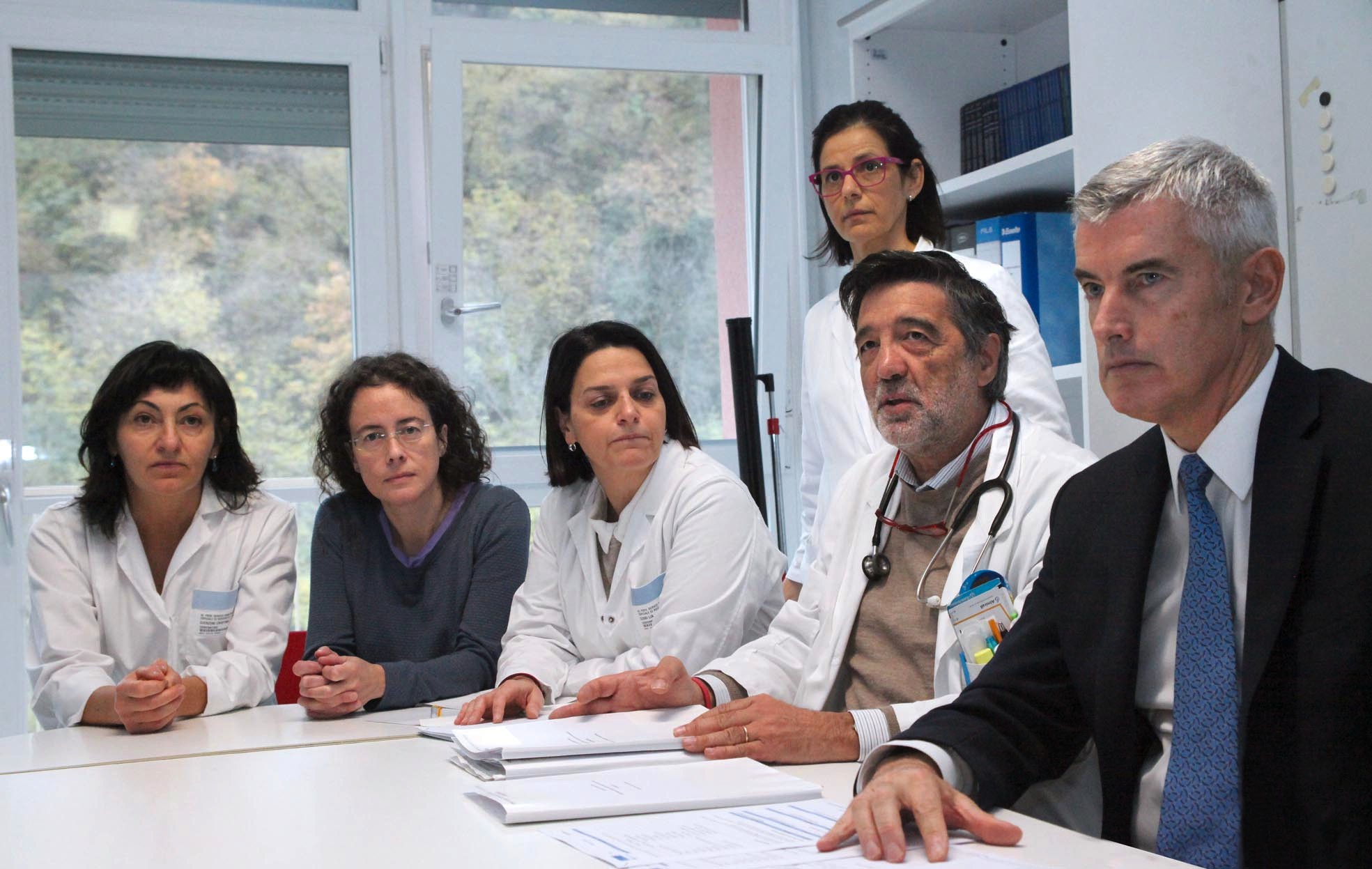 Rovereto - conf stampa fibrosi cistica Ospedale Santa Maria - pediatria con primario baldo al centro
